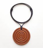 Colgante de Cuero Negro Pintadera Círculos